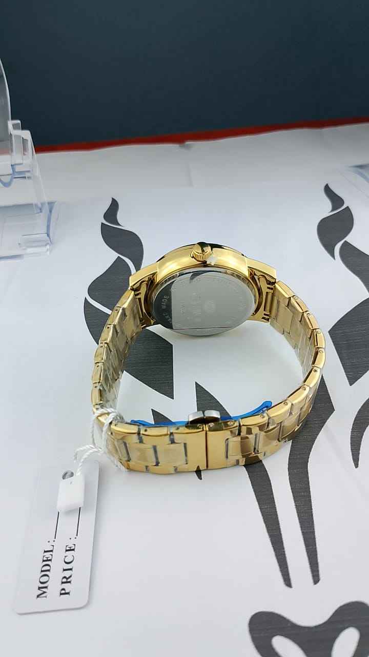 Smooth watch Good Quality