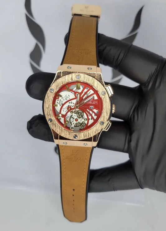 Red and White Dial – Classic Leather Look